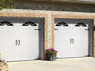 Harry-Jrs-garage-doors-Amarr-Hillcrest-1