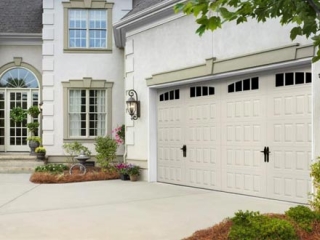 Harry-Jrs-garage-doors-Amarr-Hillcrest-2