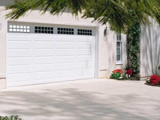 Harry-Jrs-garage-doors-Amarr-Lincoln-1