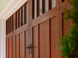 Overlay Carriage House